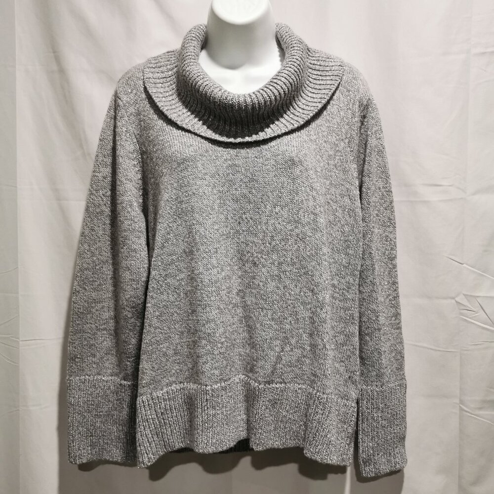 Grey Turtleneck with Metallic Thread Accent Throughout Size XLP EUC #177